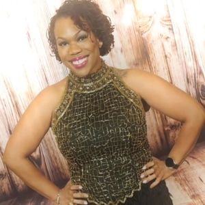 Meet your Posher, Elena